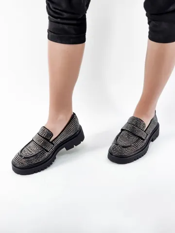 Лоферы женские