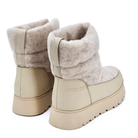 Дутики женские