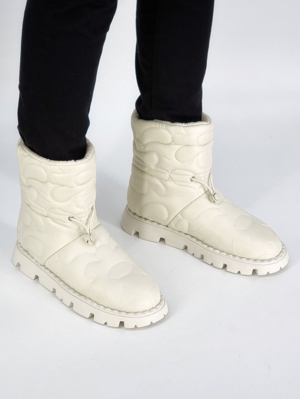 Дутики женские